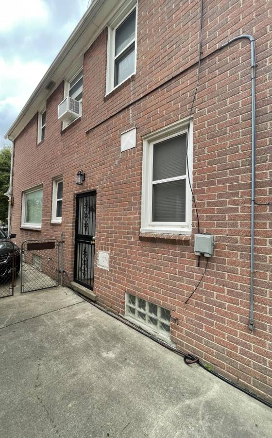 18475 Hartwell Street, Detroit, MI 48235 photo 2