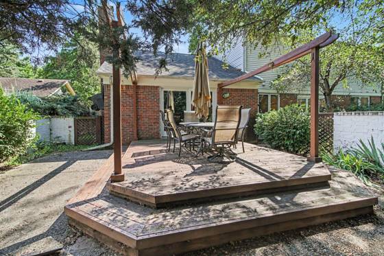 1289 King George Boulevard, Ann Arbor, MI 48108 photo 2