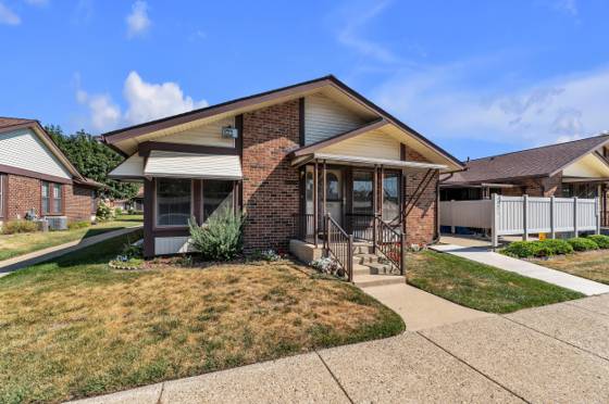 40673 Newport Drive, Plymouth, MI 48170 photo 4