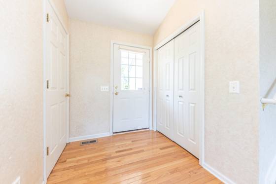 7575 Warwick Drive, Ypsilanti, MI 48197 photo 3