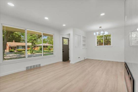 14421 Rosemary Boulevard, Oak Park, MI 48237 photo 4