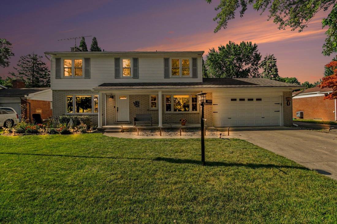 23940 King Drive, Clinton Twp, MI 48035
