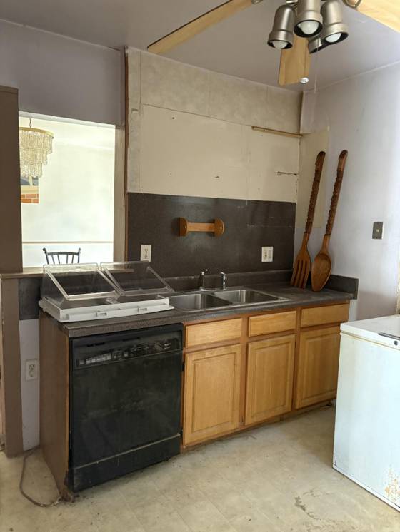 17178 Munich Street, Detroit, MI 48224 photo 5