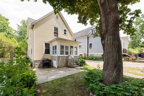 326 S 7th Street, Ann Arbor, MI 48103 photo 4