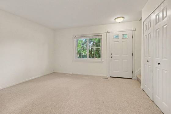 541 Long Shore Drive, Ann Arbor, MI 48105 photo 3