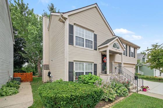 393 Princeton Drive, South Lyon, MI 48178 photo 3