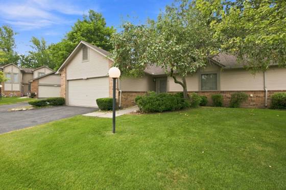 32917 Chapman Circle #21, Westland, MI 48185 photo 3