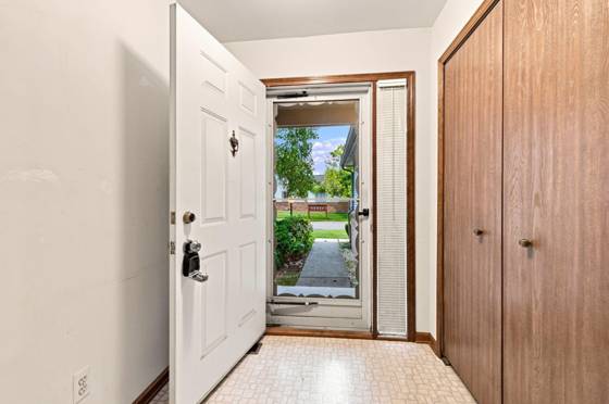 32917 Chapman Circle #21, Westland, MI 48185 photo 5