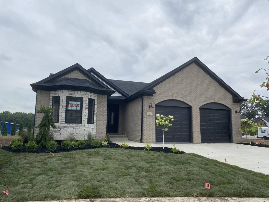 737 Britt C Ircle Drive #11, Dundee, MI 48131