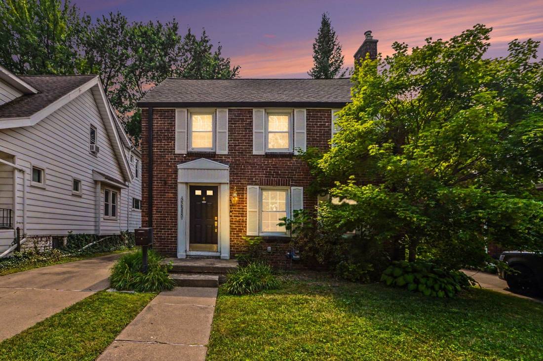 22515 Gregory Street, Dearborn, MI 48124