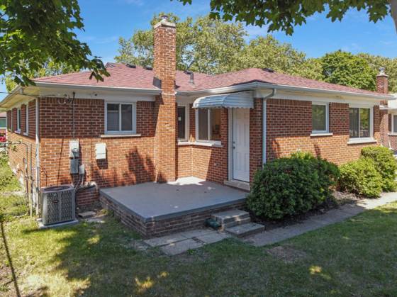 15241 Pearson Street, Oak Park, MI 48237 photo 2