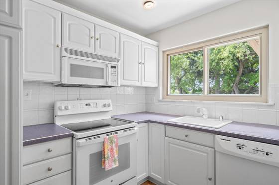 30906 Roycroft Street, Livonia, MI 48154 photo 3