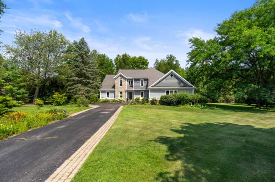 5440 Ridge Trail N, Clarkston, MI 48348 photo 2