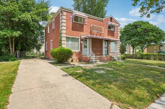 13610 Pearson Street, Oak Park, MI 48237 photo 2
