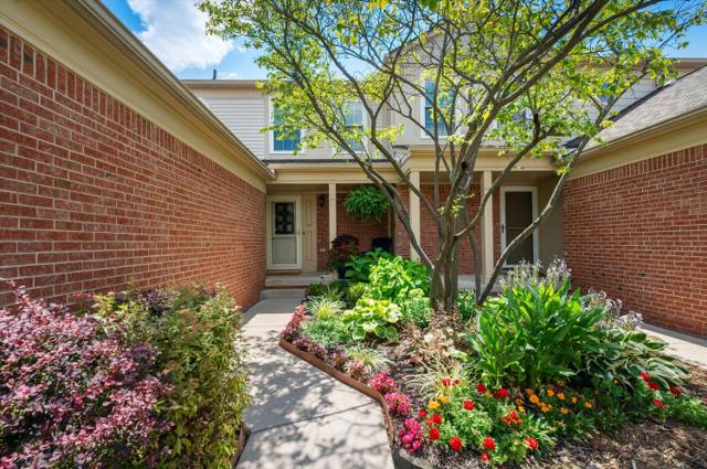 3076 Village Circle N, Ann Arbor, MI