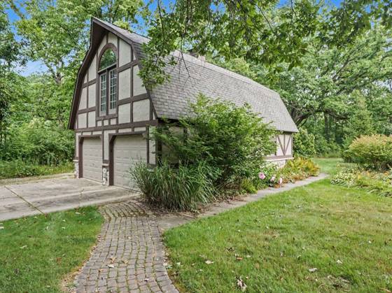 10599 Fleming Road, Dexter, MI 48130 photo 2