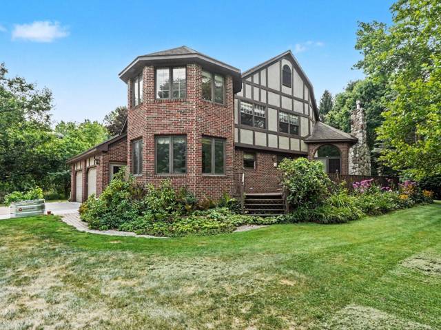 10599 Fleming Road, Dexter, MI