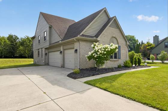 6961 Suncrest Drive, Saline, MI 48176 photo 3