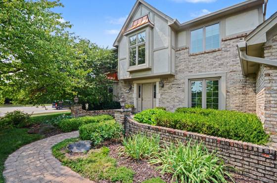 17107 Maple Hill Drive, Northville, MI 48168 photo 2