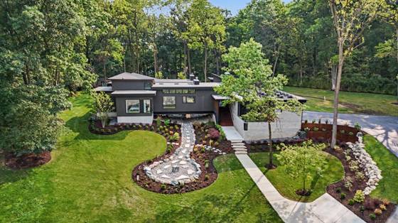 3657 Knoll Creek Court, Ann Arbor, MI 48105 photo 2