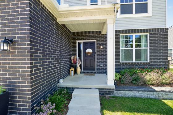 51681 Maple Leaf Drive, Macomb, MI 48042 photo 2