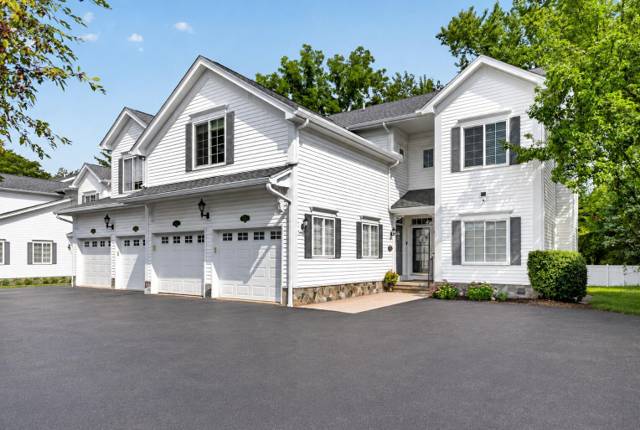 1684 Cassady Place, Plymouth, MI