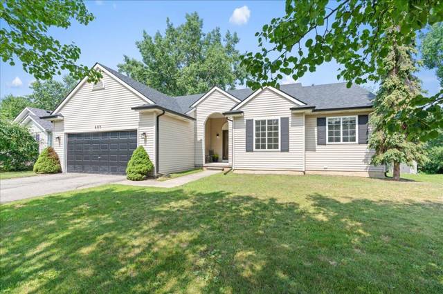 603 Cattail Lane, Pinckney, MI