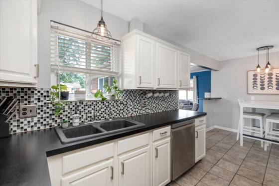 10115 Bassett Street, Livonia, MI 48150 photo 5