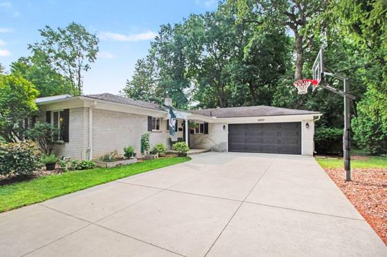 2880 Pebble Creek Drive, Ann Arbor, MI 48108 photo 2