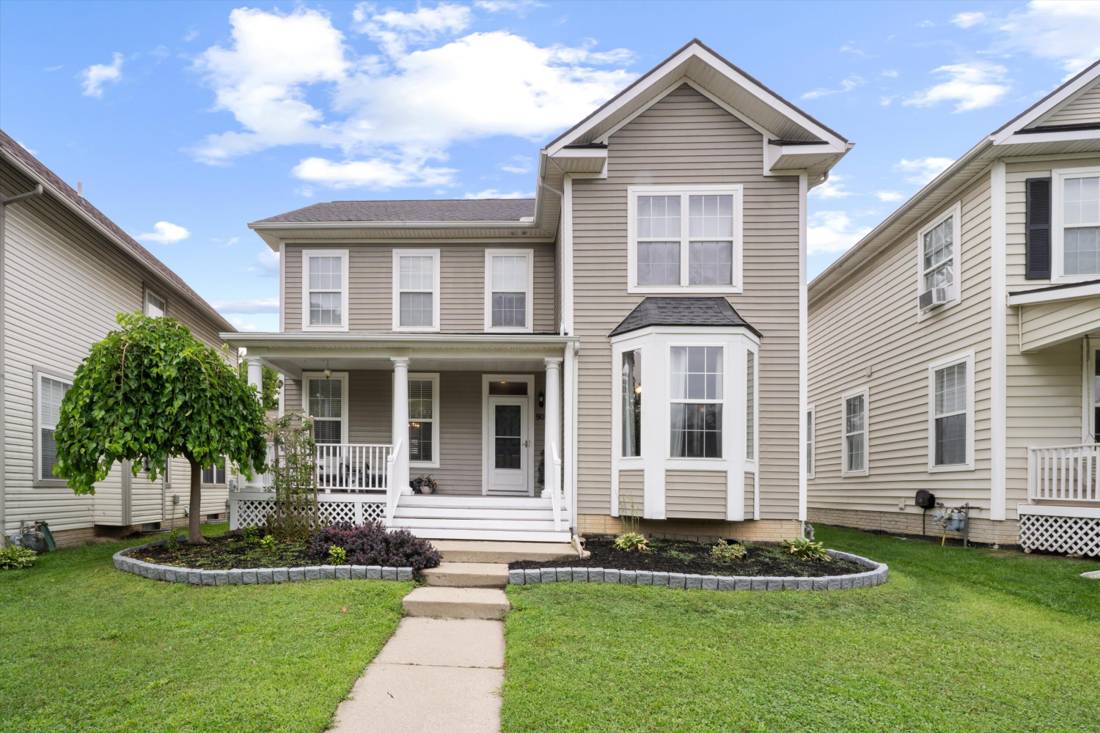 909 Crescent Drive, Monroe, MI 48162