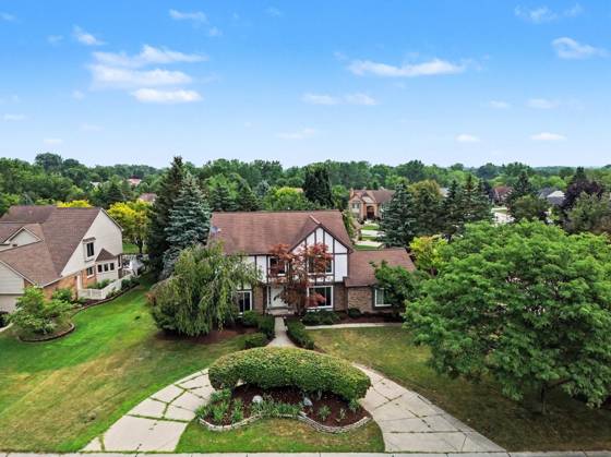 22276 Sheffield Court, Farmington Hills, MI 48335 photo 2