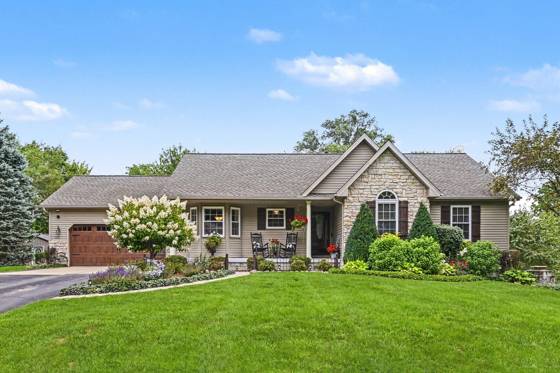 9959 W Sargent Road, Fowlerville, MI 48836 photo 2