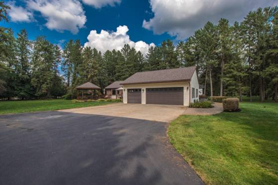 12575 Green Tree Trail, South Lyon, MI 48178 photo 5