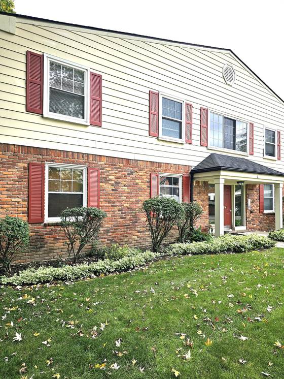 739 W Maple Road, Clawson, MI 48017 photo 2