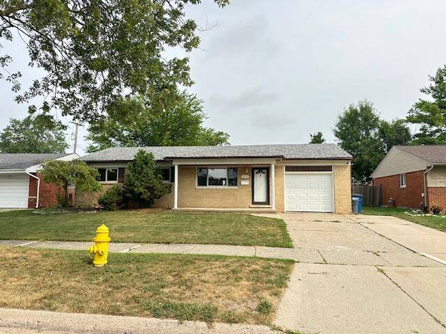 34242 S Aztec Drive, Westland, MI 48185