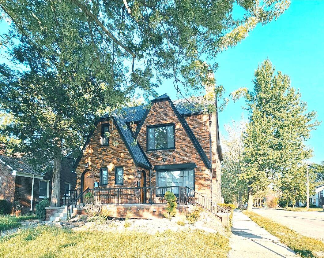 19000 Chandler Park Drive, Detroit, MI 48236