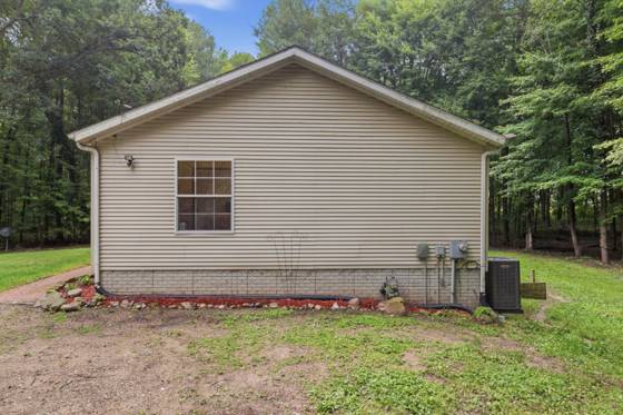 10641 Coopersfield Road, Chelsea, MI 48118 photo 4