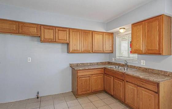 13490 Charlotte Avenue, Warren, MI 48089 photo 3