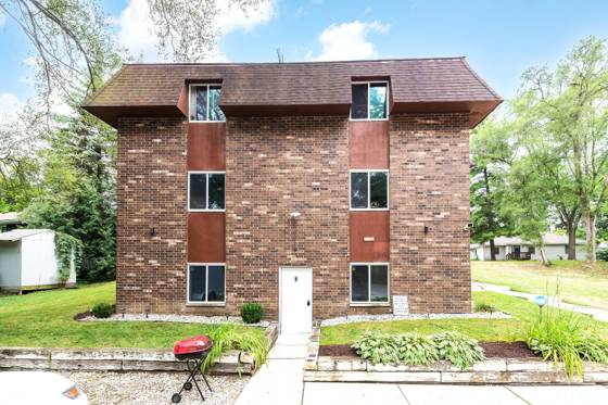 9275 Brookside Drive #H, Whitmore Lake, MI 48189 photo 2