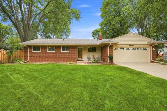 32460 Dunford Street, Farmington Hills, MI 48334 photo 2