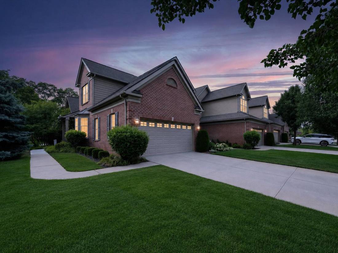 44742 Broadmoor Circle N, Northville, MI 48168