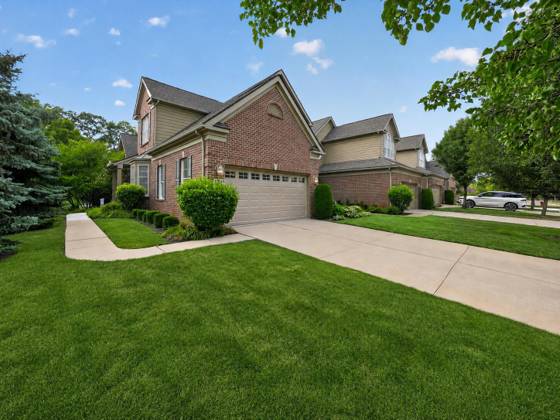 44742 Broadmoor Circle N, Northville, MI 48168 photo 2