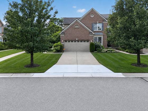 44742 Broadmoor Circle N, Northville, MI 48168 photo 4