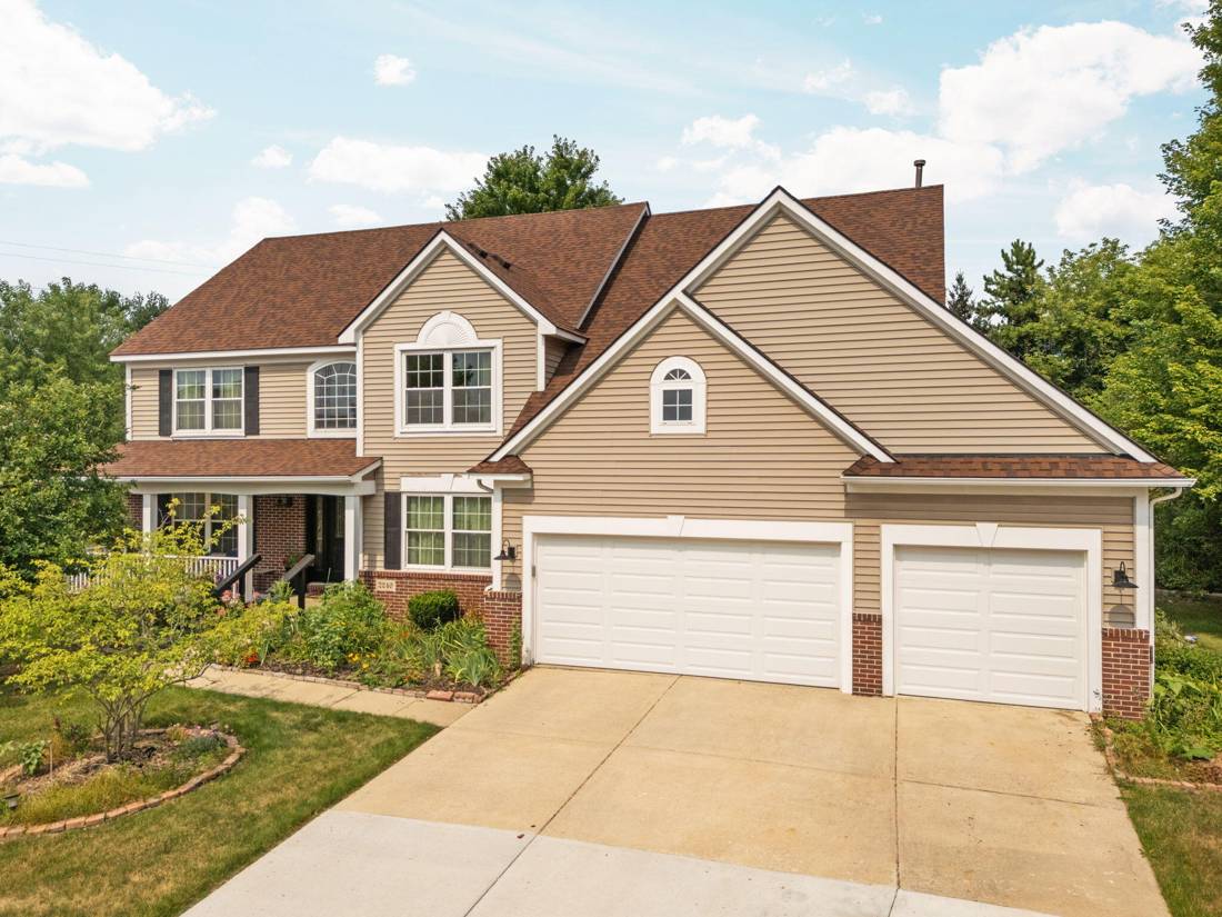 2240 Indian Creek Circle, Ann Arbor, MI 48105