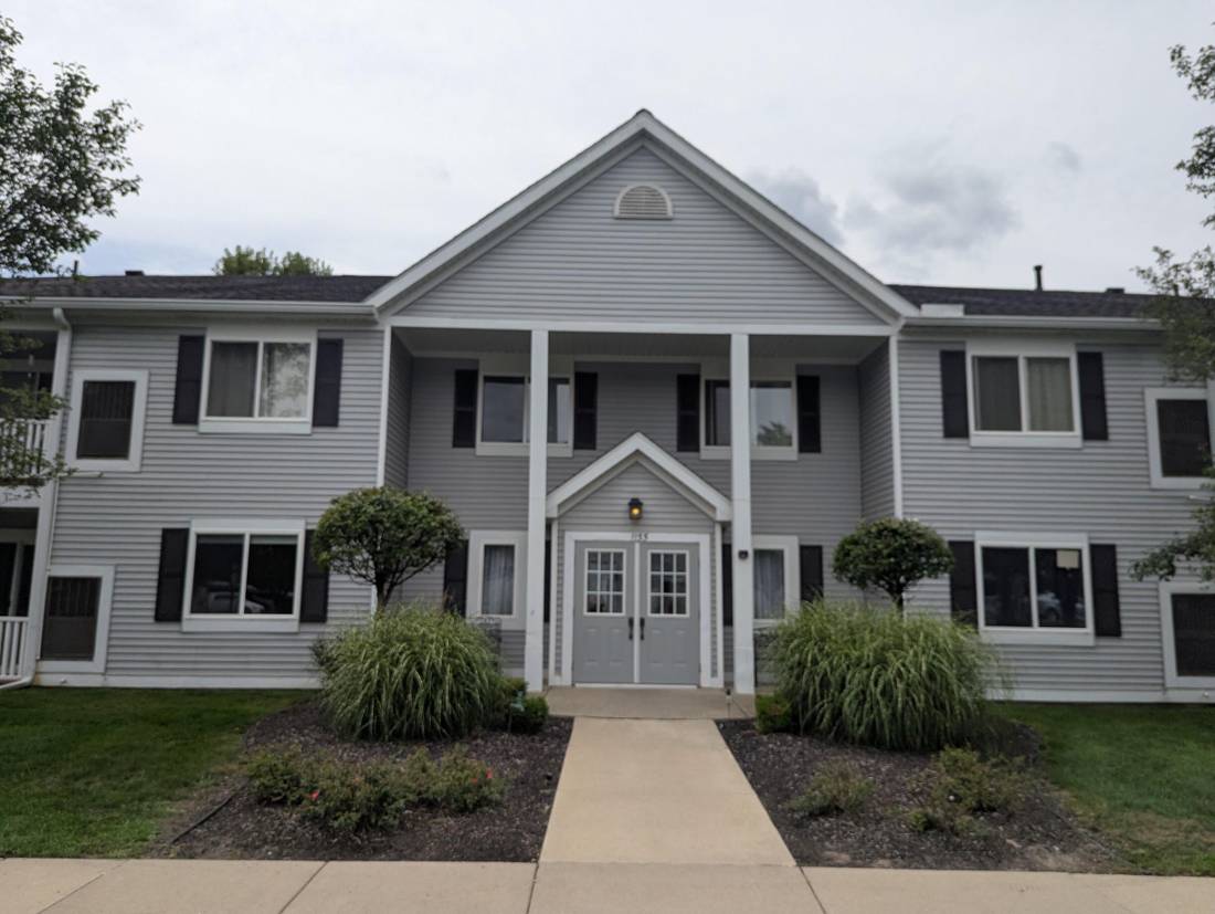1155 S Lake #45, Novi, MI 48377