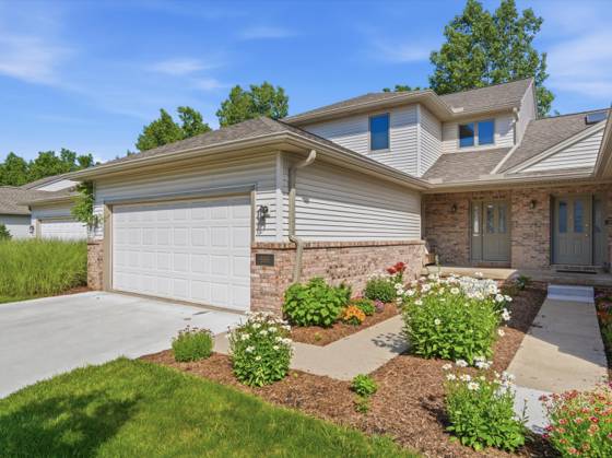 555 Sycamore Circle, Saline, MI 48176 photo 2