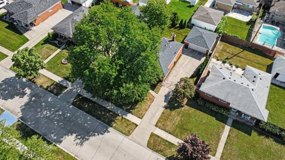 33826 Brookshire Drive, Sterling Heights, MI 48312 photo 4