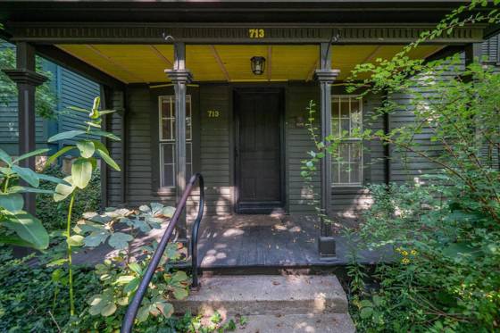 713 N 5th Avenue, Ann Arbor, MI 48104 photo 2