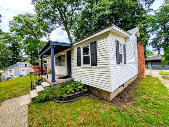 3918 Mapleleaf Road, Waterford, MI 48328 photo 3