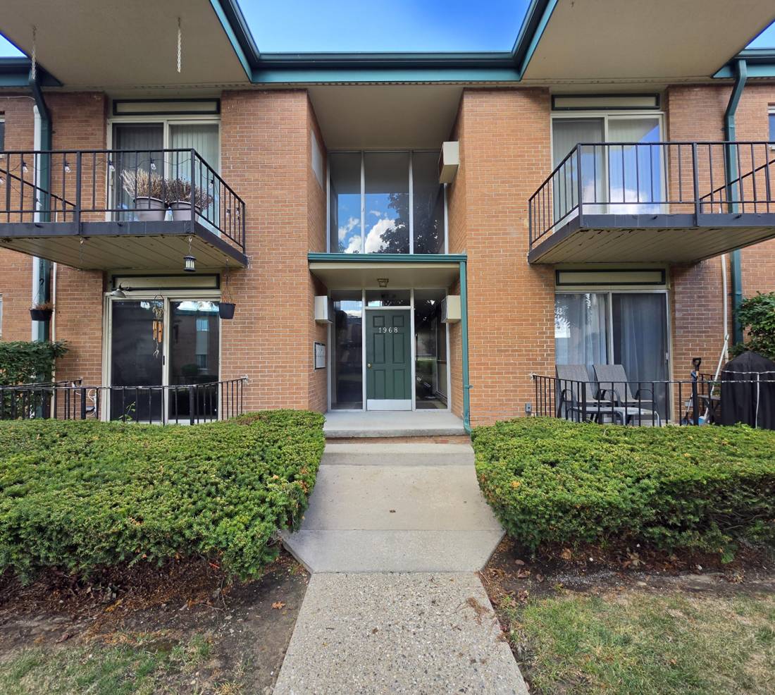 1968 Axtell Drive, Troy, MI 48084